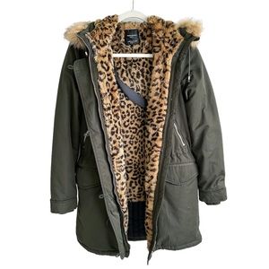 Zara Trafaluc Outerwear Fur Hooded Green Jacket With Leopard Fur Lined Interior